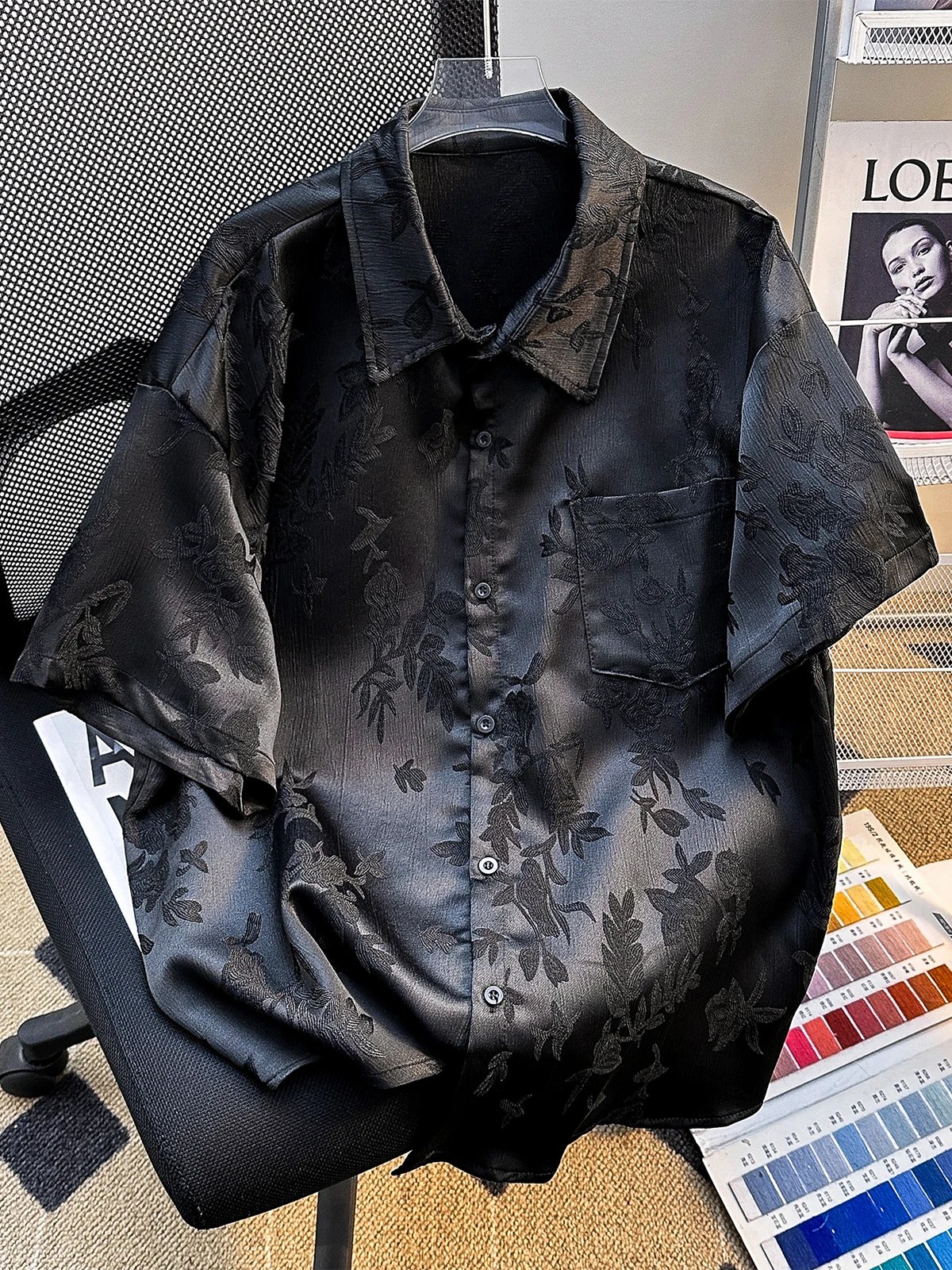 New Chinese Style Short Sleeve Shirt Men's Summer Casual Half Sleeve Embroidery Drapey Fit Regular Length Button up Shirt
New Chinese Style Short Sleeve Shirt Men's Summer Casual Half Sleeve Embroidery Drapey Fit Regular Length Button up Shirt
