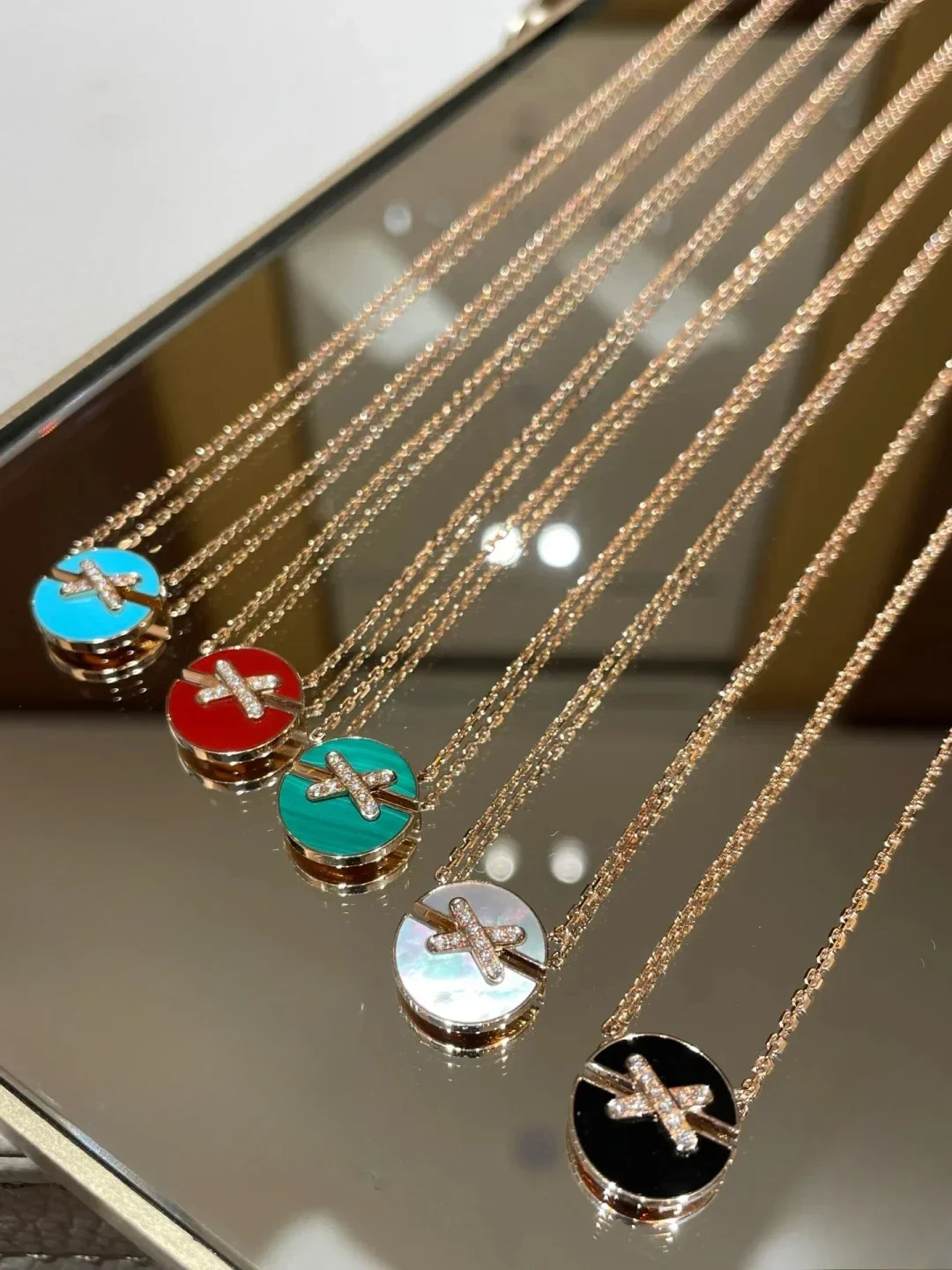 2025 new Elegantly Sculpted S925 Sterling Silver CHAUM Chain, Graceful Appeal, A Jewellery Piece for the Discerning
2025 new Elegantly Sculpted S925 Sterling Silver CHAUM Chain, Graceful Appeal, A Jewellery Piece for the Discerning