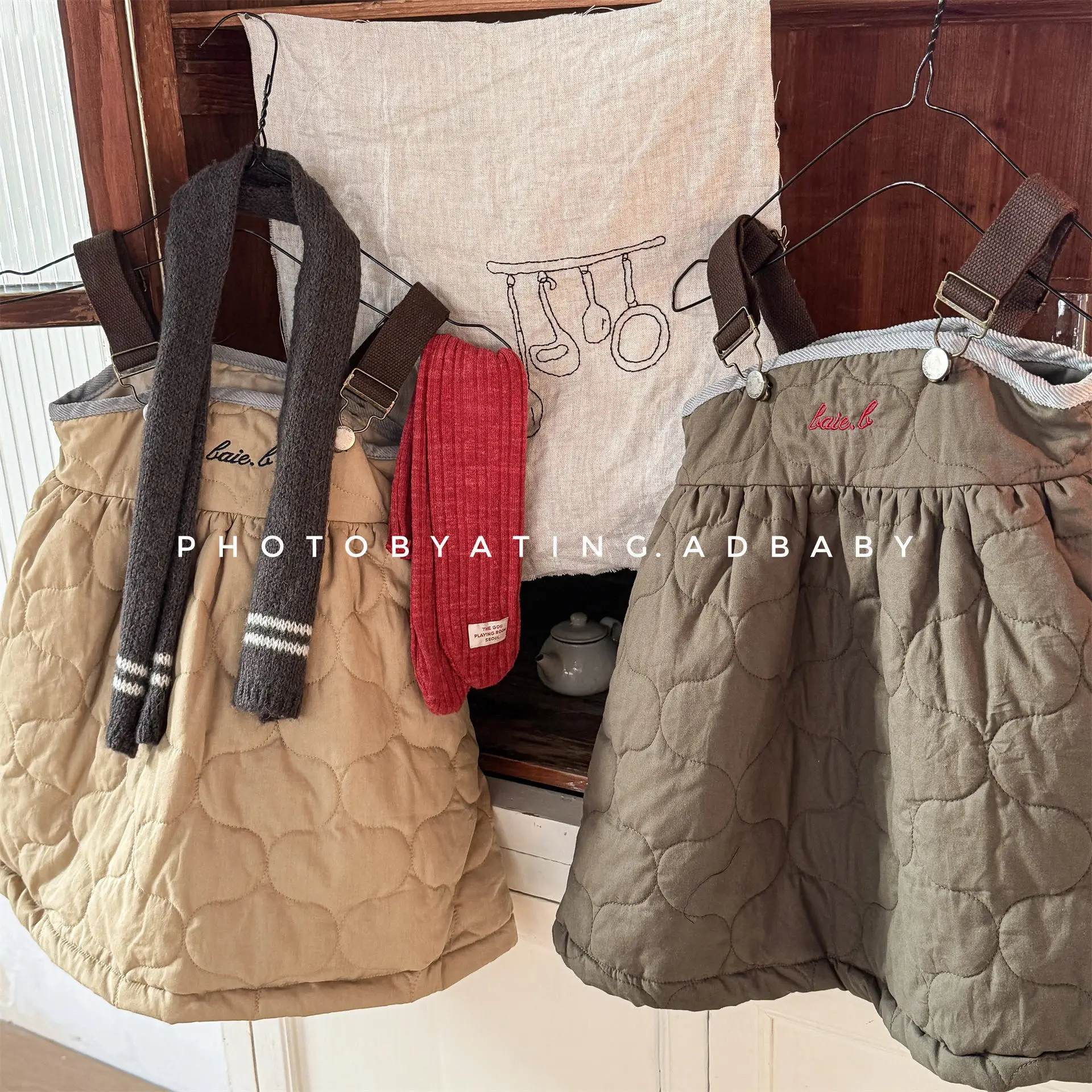 2025 Winter New Children Sleeveless Casual Dress Plus Velvet Thick Girls Cotton Padded Dress Kids Clothes Baby Girls Strap Dress
2025 Winter New Children Sleeveless Casual Dress Plus Velvet Thick Girls Cotton Padded Dress Kids Clothes Baby Girls Strap Dress