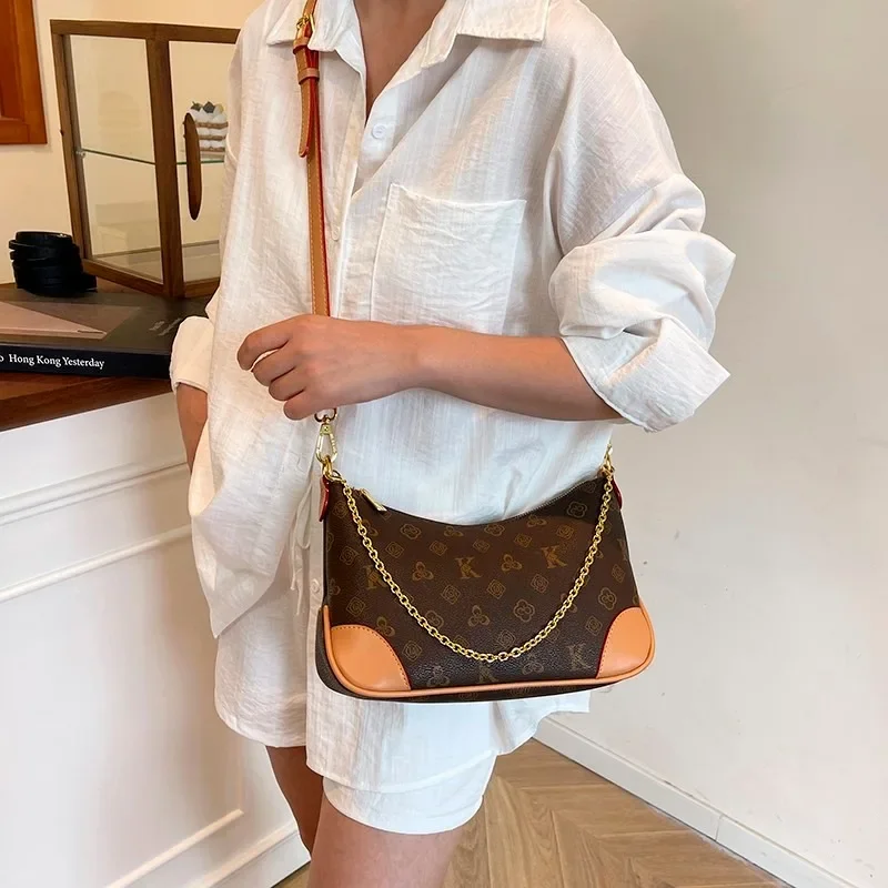 Elegant High-End Vintage Diaper Bag Luxury Designer Leather Crossbody Handbag For Women Large Capacity Stylish Messenger
Elegant High-End Vintage Diaper Bag Luxury Designer Leather Crossbody Handbag For Women Large Capacity Stylish Messenger