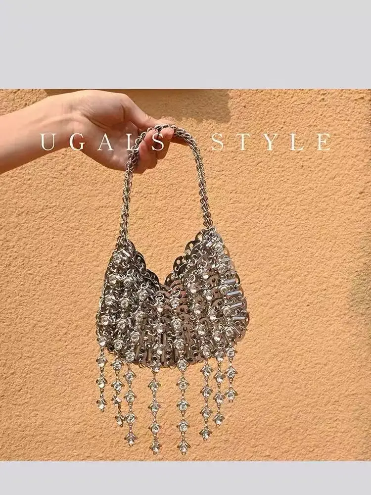 Fashion Bling Shiny Metal Sequined Woven Handmade Handbag Glitter Diamond Tassel Women Luxury Designer Evening Bag Shoulder Bag 
Fashion Bling Shiny Metal Sequined Woven Handmade Handbag Glitter Diamond Tassel Women Luxury Designer Evening Bag Shoulder Bag