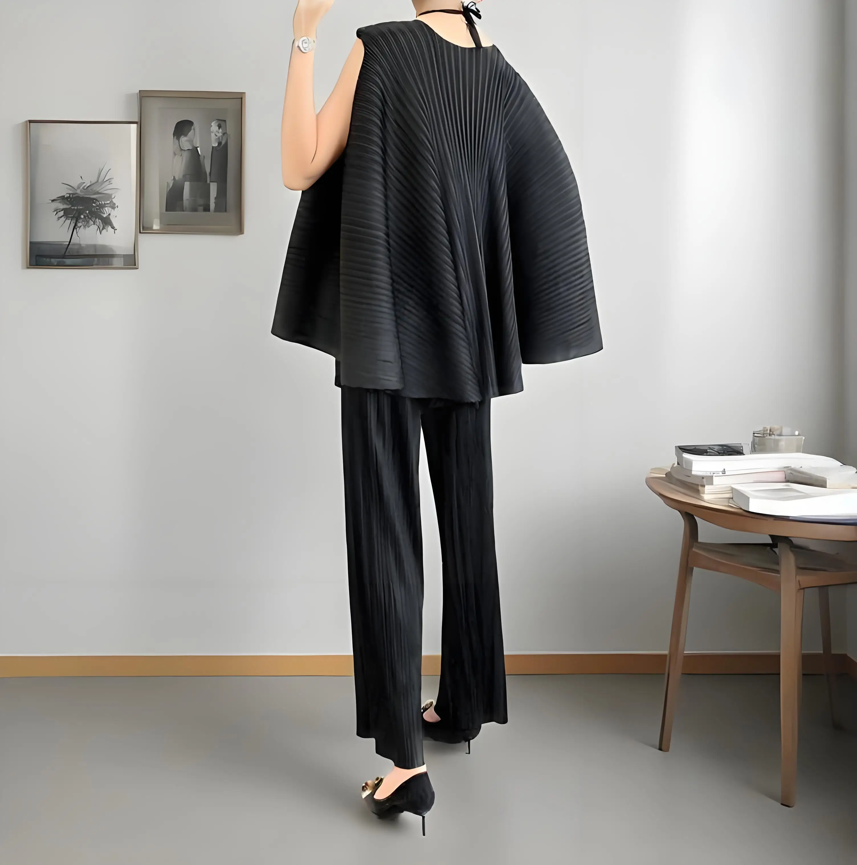 Miyake 2025 New Spring Folds Fashion Versatile Pleat Comfortable Loose Casual Pleated Niche Design Sense Two-piece Suit Women
Miyake 2025 New Spring Folds Fashion Versatile Pleat Comfortable Loose Casual Pleated Niche Design Sense Two-piece Suit Women
