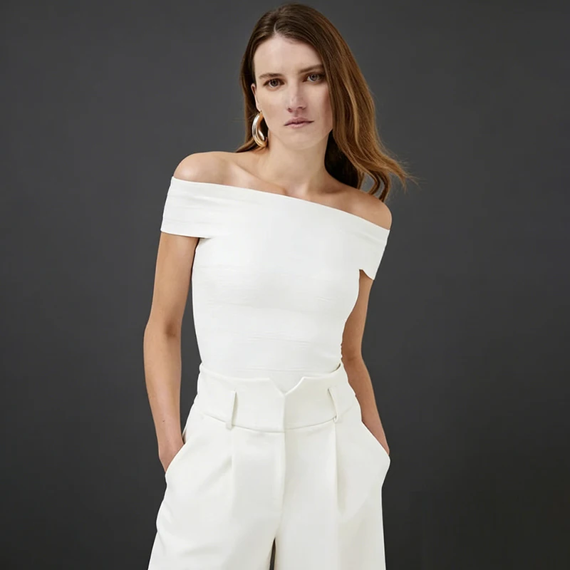 Tornova Sexy One Shoulder Bandage T Shirt for Women Slim High Elastic Fashion Sleeveless Top Summer Ins Hot Streetwear T Shirt
Tornova Sexy One Shoulder Bandage T Shirt for Women Slim High Elastic Fashion Sleeveless Top Summer Ins Hot Streetwear T Shirt