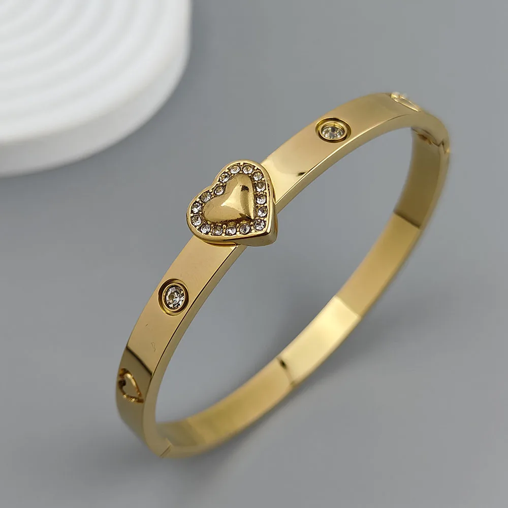 Jewelry Women Hand Bracelet Stainless Steel Heart Bangle Zircon Jewellery Chic Cute Accessories Fashion Party Gift
Jewelry Women Hand Bracelet Stainless Steel Heart Bangle Zircon Jewellery Chic Cute Accessories Fashion Party Gift