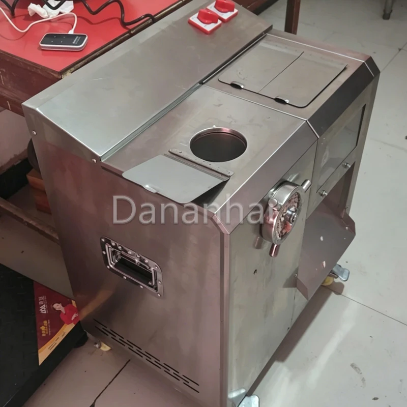 Low Price High Quality Sausage Meat Filling Fresh Beef Shredder And Vegetable Slicer Kitchen Tool for Home Use
Low Price High Quality Sausage Meat Filling Fresh Beef Shredder And Vegetable Slicer Kitchen Tool for Home Use