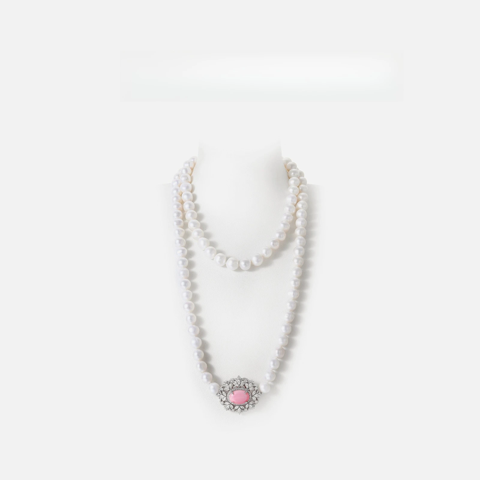New S925 Silver Pearl Necklace Jewelry for Women's High Grade Electroplated Gold Plated High Carbon Diamond Wedding Jewelry
New S925 Silver Pearl Necklace Jewelry for Women's High Grade Electroplated Gold Plated High Carbon Diamond Wedding Jewelry