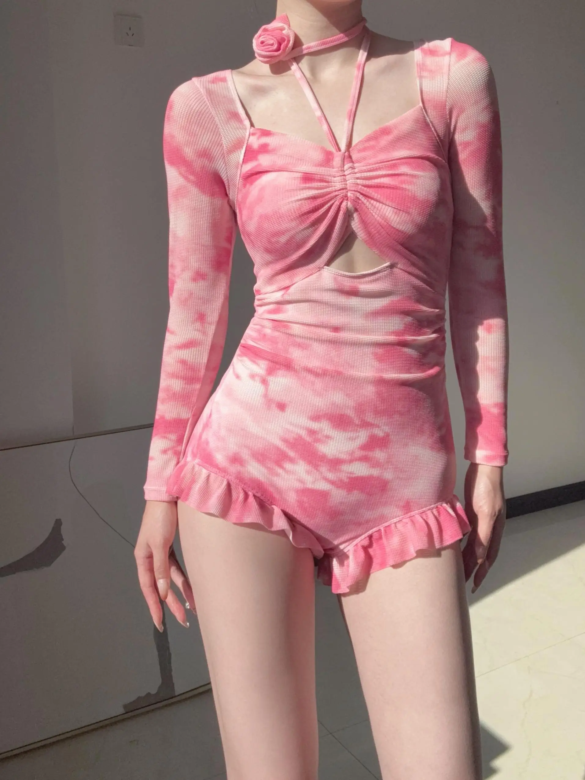 White Dreng Thermal Spring One-Piece Swimsuit Long Sve Women's Fitn Swimwear 2025 New Sle Conceal Flattering
White Dreng Thermal Spring One-Piece Swimsuit Long Sve Women's Fitn Swimwear 2025 New Sle Conceal Flattering