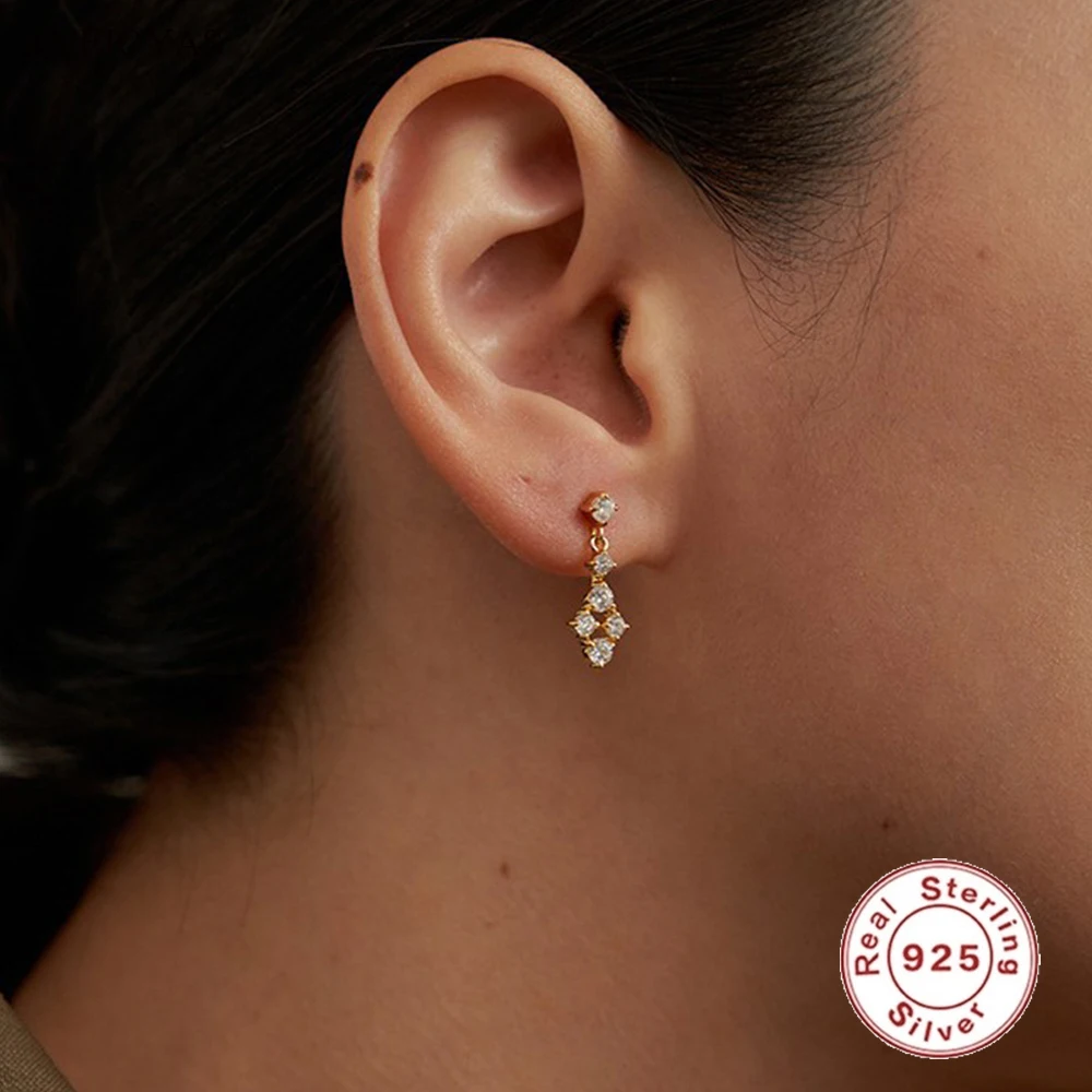 CCFJOYAS 100% 925 Sterling Silver Vintage lace pattern Sparkling Zircon Stud Earrings for Women Fashion Jewelry
CCFJOYAS 100% 925 Sterling Silver Vintage lace pattern Sparkling Zircon Stud Earrings for Women Fashion Jewelry