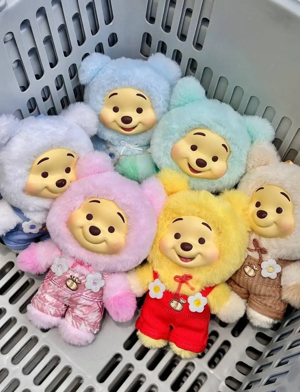 Винни Пух Candy Bear серии виниловой плюшевой слепой коробки, милая фигурка, рюкзак подвеска
Винни Пух Candy Bear серии виниловой плюшевой слепой коробки, милая фигурка, рюкзак подвеска