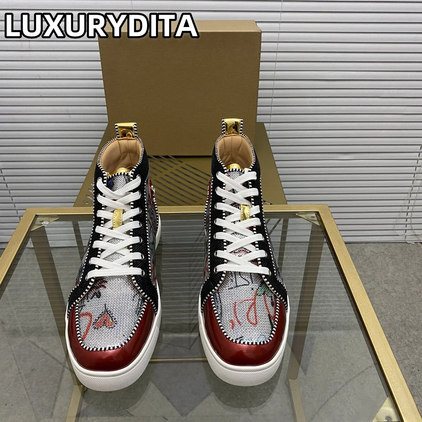 Top Quality Womens Trendy Casual Tennis Shoes Luxury Mens Real Leather Sneakers 35-48 Designr Rivet Red Sole Lovers Shoes M0169
Top Quality Womens Trendy Casual Tennis Shoes Luxury Mens Real Leather Sneakers 35-48 Designr Rivet Red Sole Lovers Shoes M0169
