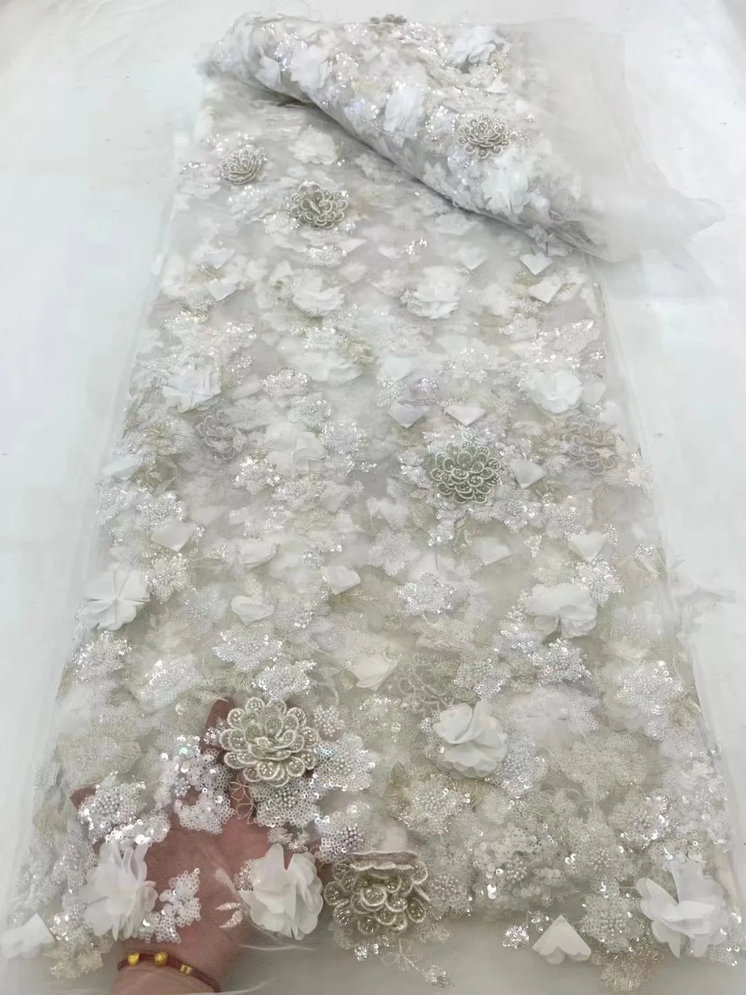 African Sequins Beaded Lace Fabrics 2023 High Quality Sequence Embroidery French Nigerian Lace Fabric For Wedding Sewing QF0951
African Sequins Beaded Lace Fabrics 2023 High Quality Sequence Embroidery French Nigerian Lace Fabric For Wedding Sewing QF0951