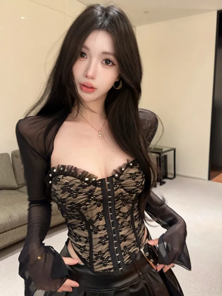 Sexy Spicy Girl Lace Crop Top Vest Women Summer Mesh Shawl PU Leather Pleated Short Skirt Set High Waist Bicolor Tassel Detail
Sexy Spicy Girl Lace Crop Top Vest Women Summer Mesh Shawl PU Leather Pleated Short Skirt Set High Waist Bicolor Tassel Detail