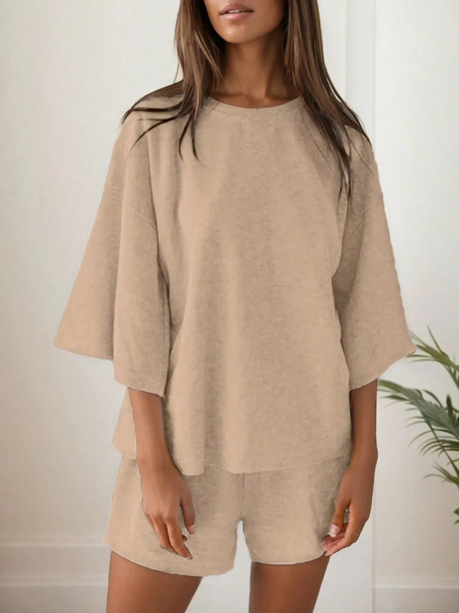 Womens 2 Piece Lounge Set With 3/4 Sleeve Top And Elastic Waist Shorts
Womens 2 Piece Lounge Set With 3/4 Sleeve Top And Elastic Waist Shorts