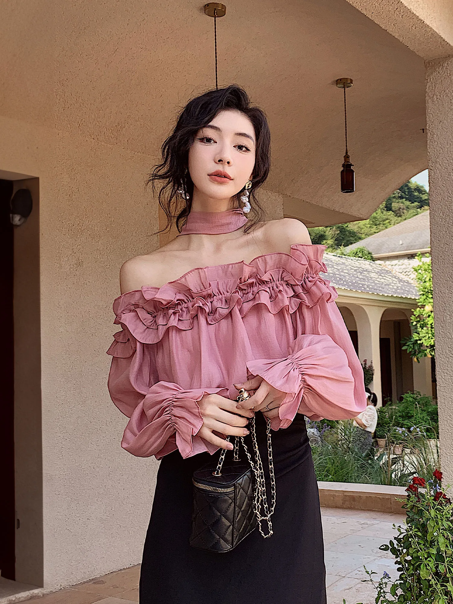 Ele Pink Sun Protection irt Women's Off-oulder One-Row Button Design Lace Trim Loose Fit Long Sve Bubble Sve
Ele Pink Sun Protection irt Women's Off-oulder One-Row Button Design Lace Trim Loose Fit Long Sve Bubble Sve