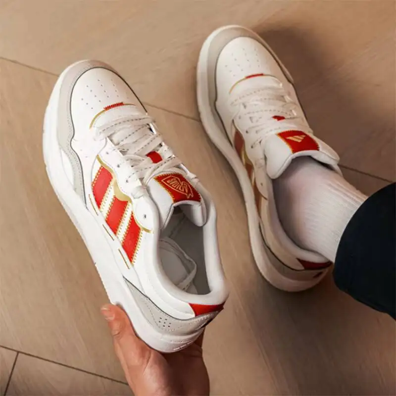 High Quality Adidas Retro Platform Skate Shoes Leather Casual Board Sneakers Men Women KH9021
High Quality Adidas Retro Platform Skate Shoes Leather Casual Board Sneakers Men Women KH9021