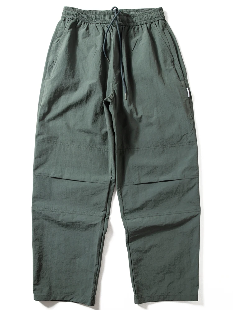 Мужские летние тонкие водонепроницаемые износостойкие повседневные брюки свободного прямого кроя, модные молодежные быстросохнущие нейлоновые штаны
Мужские летние тонкие водонепроницаемые износостойкие повседневные брюки свободного прямого кроя, модные молодежные быстросохнущие нейлоновые штаны