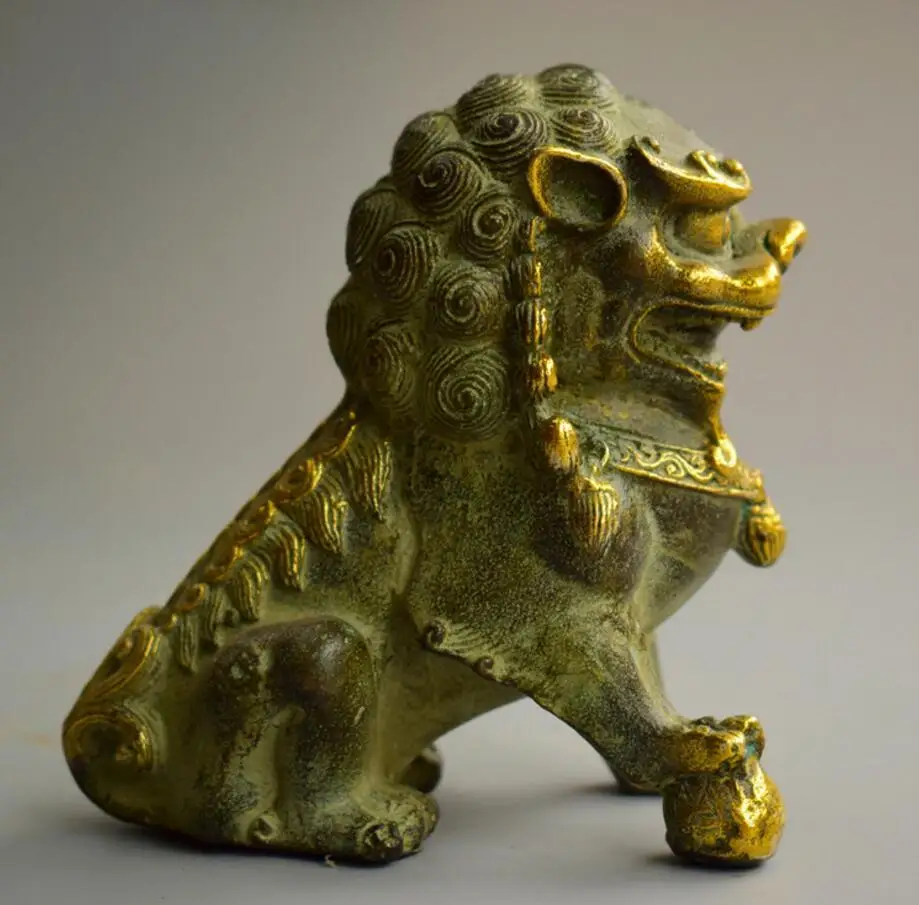 Copper Statue Antique copper lion copper ware home metal crafts Kaiguang pure copper Seiko Palace door lion ornament
Copper Statue Antique copper lion copper ware home metal crafts Kaiguang pure copper Seiko Palace door lion ornament