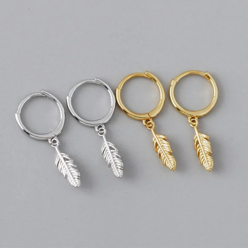VENTFILLE 925 Sterling Silver Hot Sale Korean Feather Earrings Simple Temperament Exquisite Hot Semale Sexy Jewelry Gift
VENTFILLE 925 Sterling Silver Hot Sale Korean Feather Earrings Simple Temperament Exquisite Hot Semale Sexy Jewelry Gift