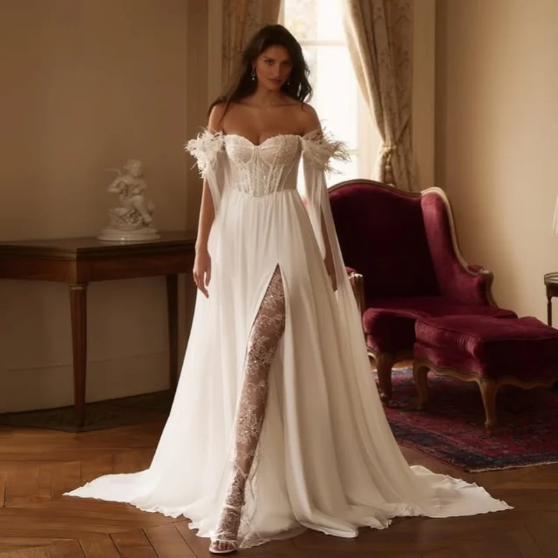 Customized ivory white Ball Gown Royal Wedding Dresses Sweetheart sequin applique feather backless Made Robe De
Customized ivory white Ball Gown Royal Wedding Dresses Sweetheart sequin applique feather backless Made Robe De