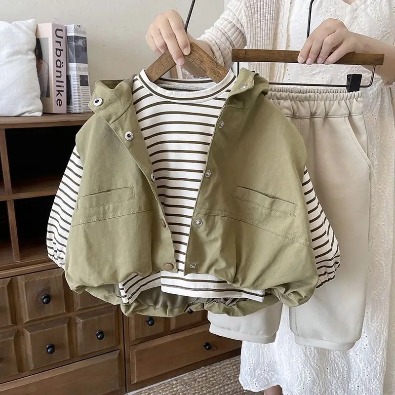 Children's Spring and Autumn Set Fashionable New Boys' and Girls' Hooded Vest+T-shirt+Pants 3-Piece Set
Children's Spring and Autumn Set Fashionable New Boys' and Girls' Hooded Vest+T-shirt+Pants 3-Piece Set