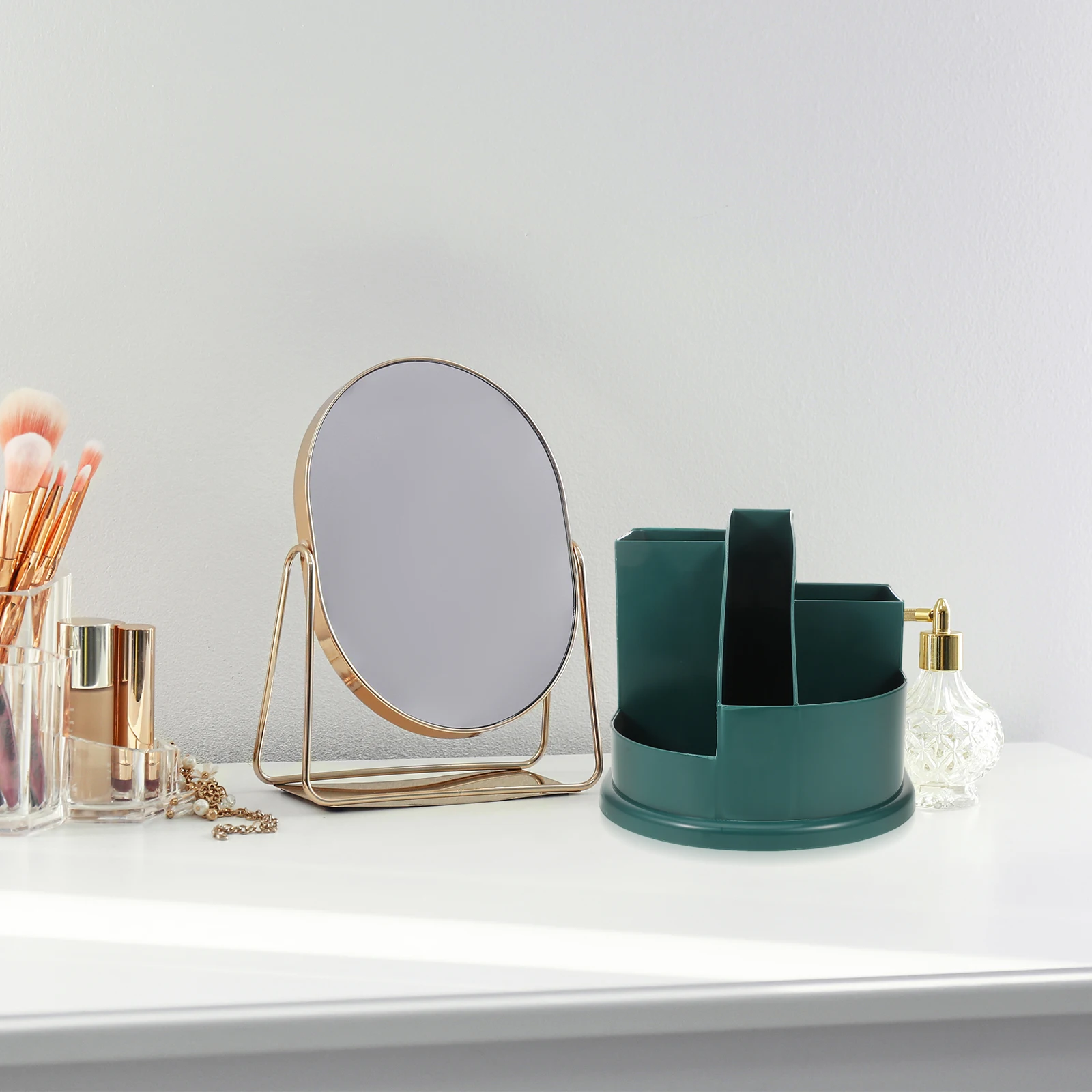 Makeup Storage Box Desktop Organizer Multi Compartments Cosmetics Perfume Lipstick Space Saving Bedroom Office
Makeup Storage Box Desktop Organizer Multi Compartments Cosmetics Perfume Lipstick Space Saving Bedroom Office
