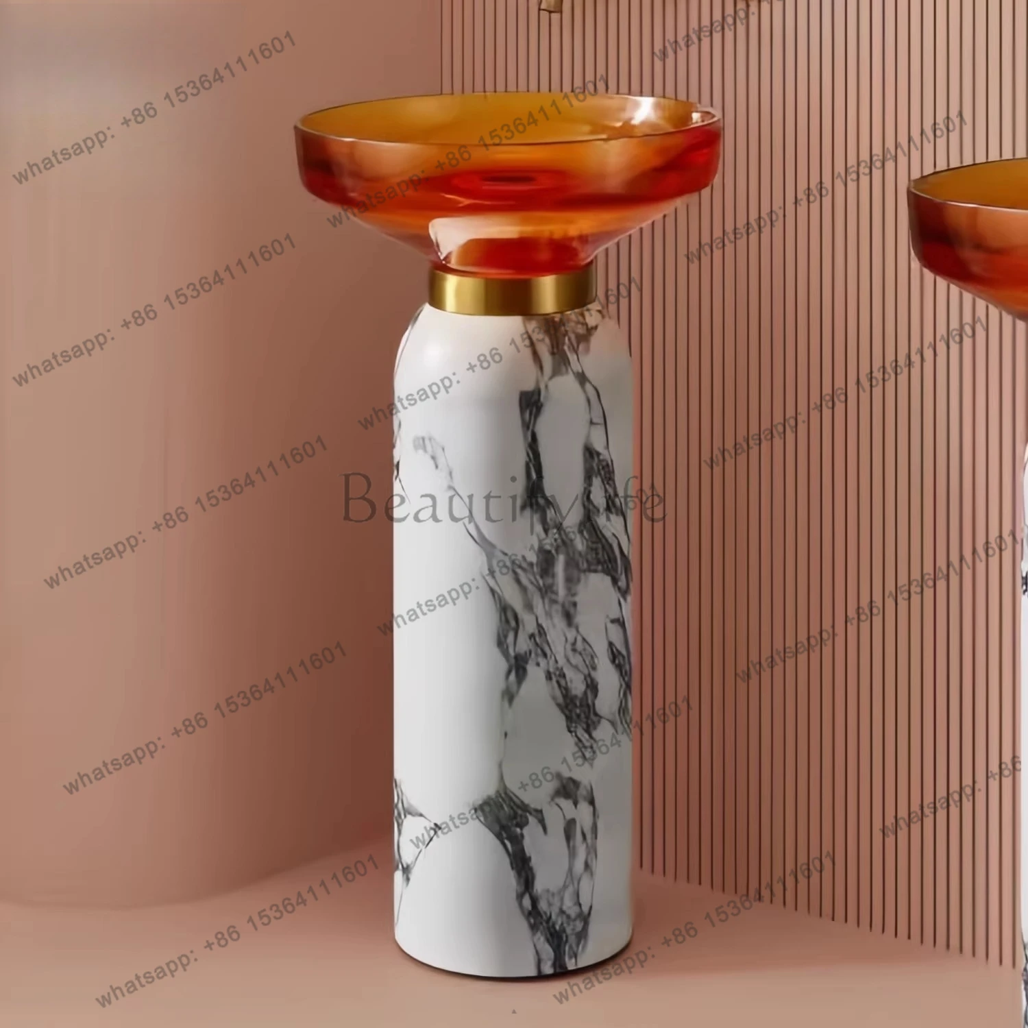 French retro classical transparent basin floor column basin hotel homestay washbasin
French retro classical transparent basin floor column basin hotel homestay washbasin