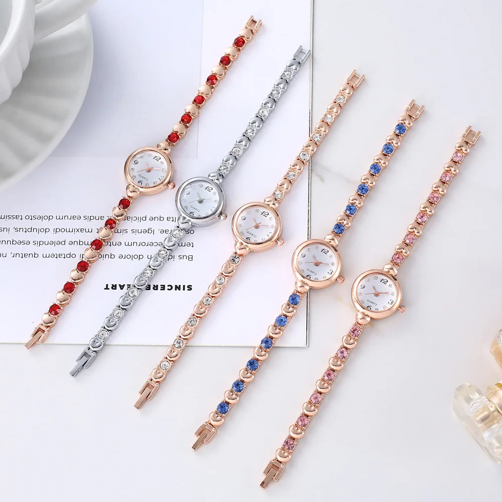 Elegant Female Diamond Mini Dial Bracelet Watch Quartz Movement Gold/Silver Metal Band Ladies Wristwatch Fashion Accessory
Elegant Female Diamond Mini Dial Bracelet Watch Quartz Movement Gold/Silver Metal Band Ladies Wristwatch Fashion Accessory