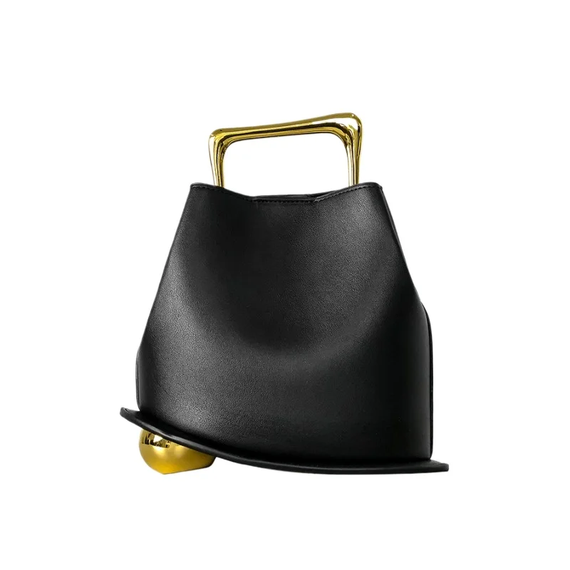 Fashionable Metal Hand-held Irregular Bucket Bag 2026 New Style Women's Handbag, Texture Buckle Single-shoulder Crossbody Bag
Fashionable Metal Hand-held Irregular Bucket Bag 2026 New Style Women's Handbag, Texture Buckle Single-shoulder Crossbody Bag