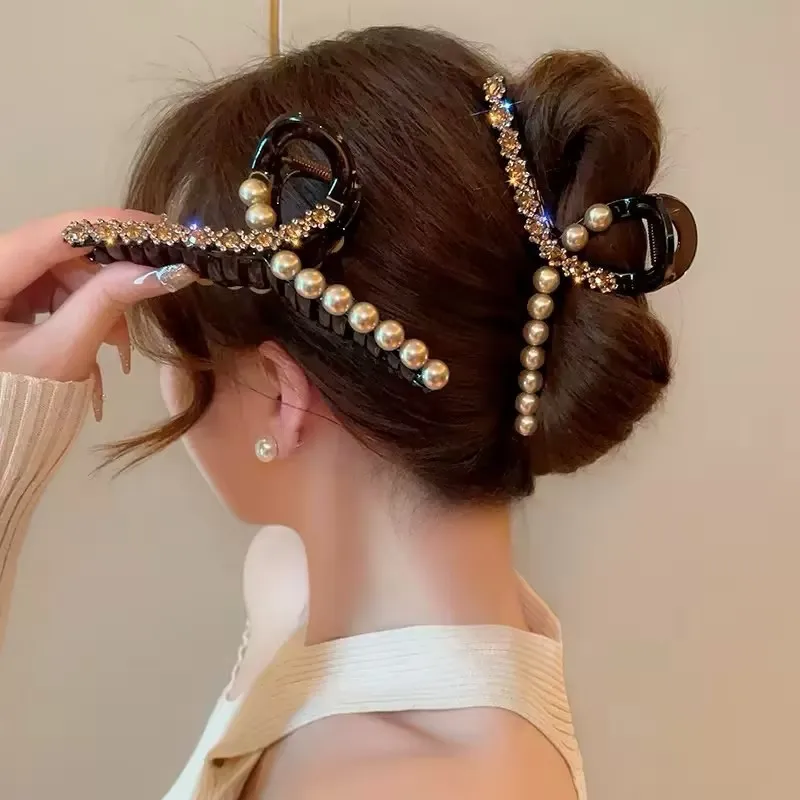 Luxury Hair Accessories With Diamond And Pearl For Women
Luxury Hair Accessories With Diamond And Pearl For Women