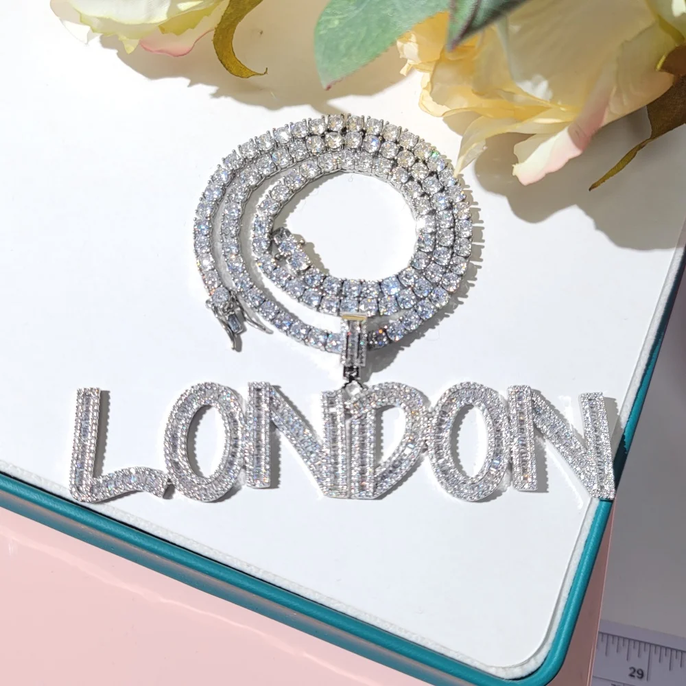 Custom Name Iced Out Necklace Cubic Zirconia Letters with Tennis Chain Hip Hop Pendant For Men Women Hip Hop Jewelry Gifts
Custom Name Iced Out Necklace Cubic Zirconia Letters with Tennis Chain Hip Hop Pendant For Men Women Hip Hop Jewelry Gifts