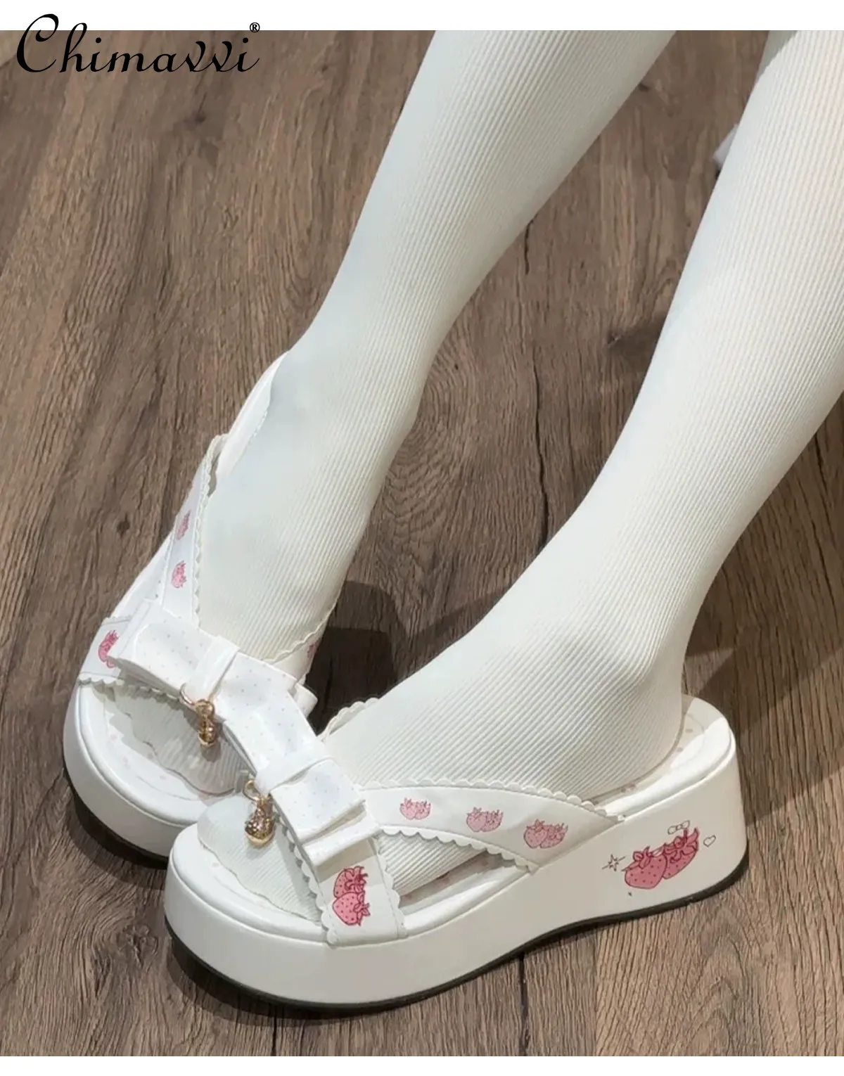 Japanese Sweet Girls Lolita Clogs Shoes Summer 2026 New Cute Women's Bow Strawberry Print Slippers Y2k Lo Platform Pumps
Japanese Sweet Girls Lolita Clogs Shoes Summer 2026 New Cute Women's Bow Strawberry Print Slippers Y2k Lo Platform Pumps