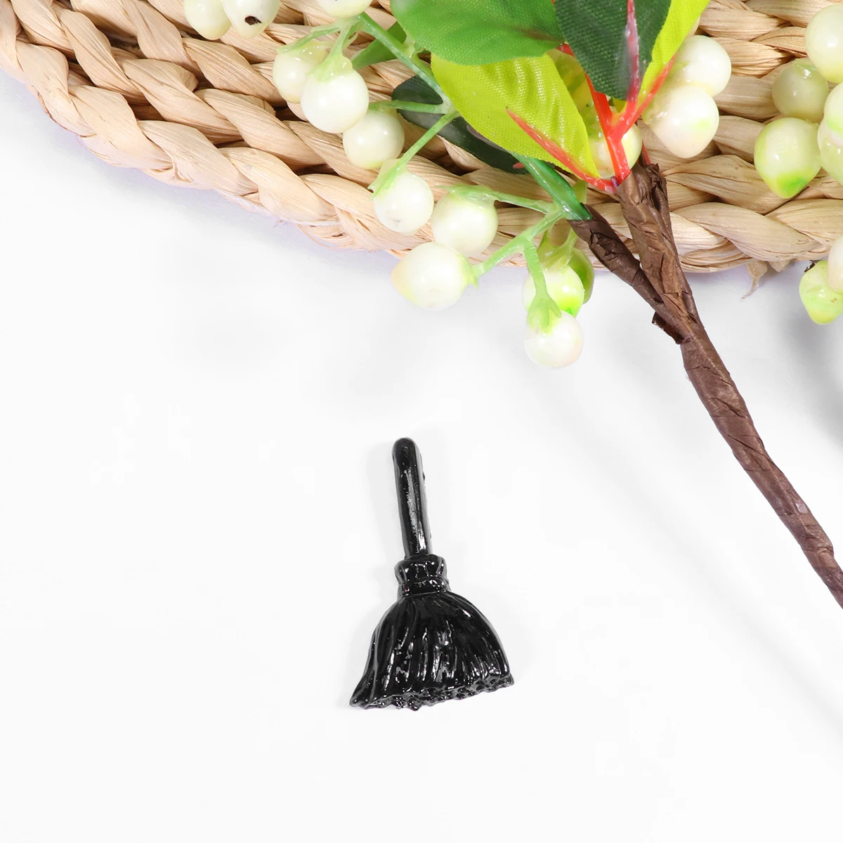 10 Pcs Resin Jewelry Accessories Halloween Decorations Broom Charms Mini Figurines Small
10 Pcs Resin Jewelry Accessories Halloween Decorations Broom Charms Mini Figurines Small