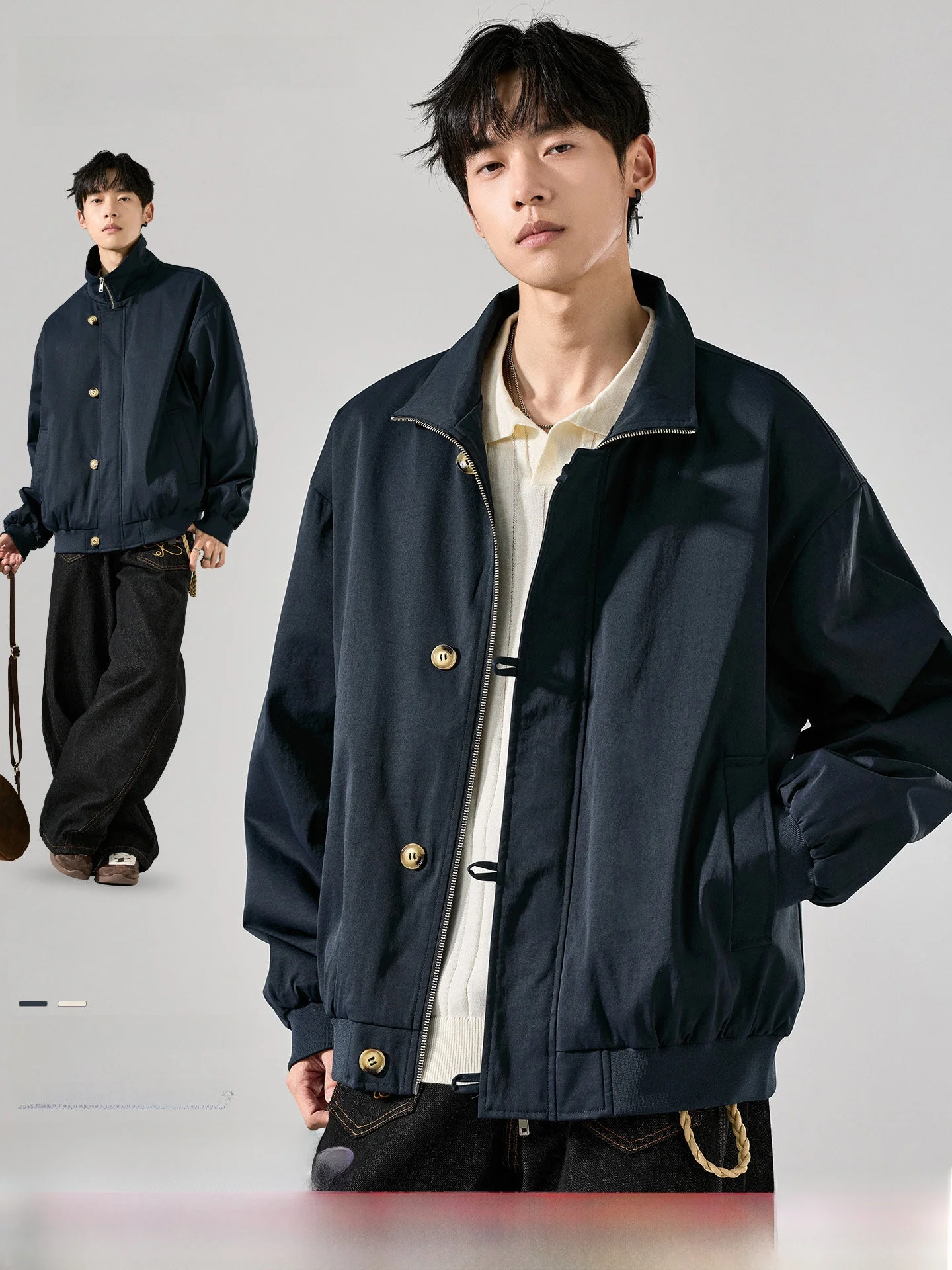 Новая китайская мужская куртка-харрингтон с молнией и декоративными пуговицами, свободного кроя, для весны и осени, верхняя одежда для пар
Новая китайская мужская куртка-харрингтон с молнией и декоративными пуговицами, свободного кроя, для весны и осени, верхняя одежда для пар