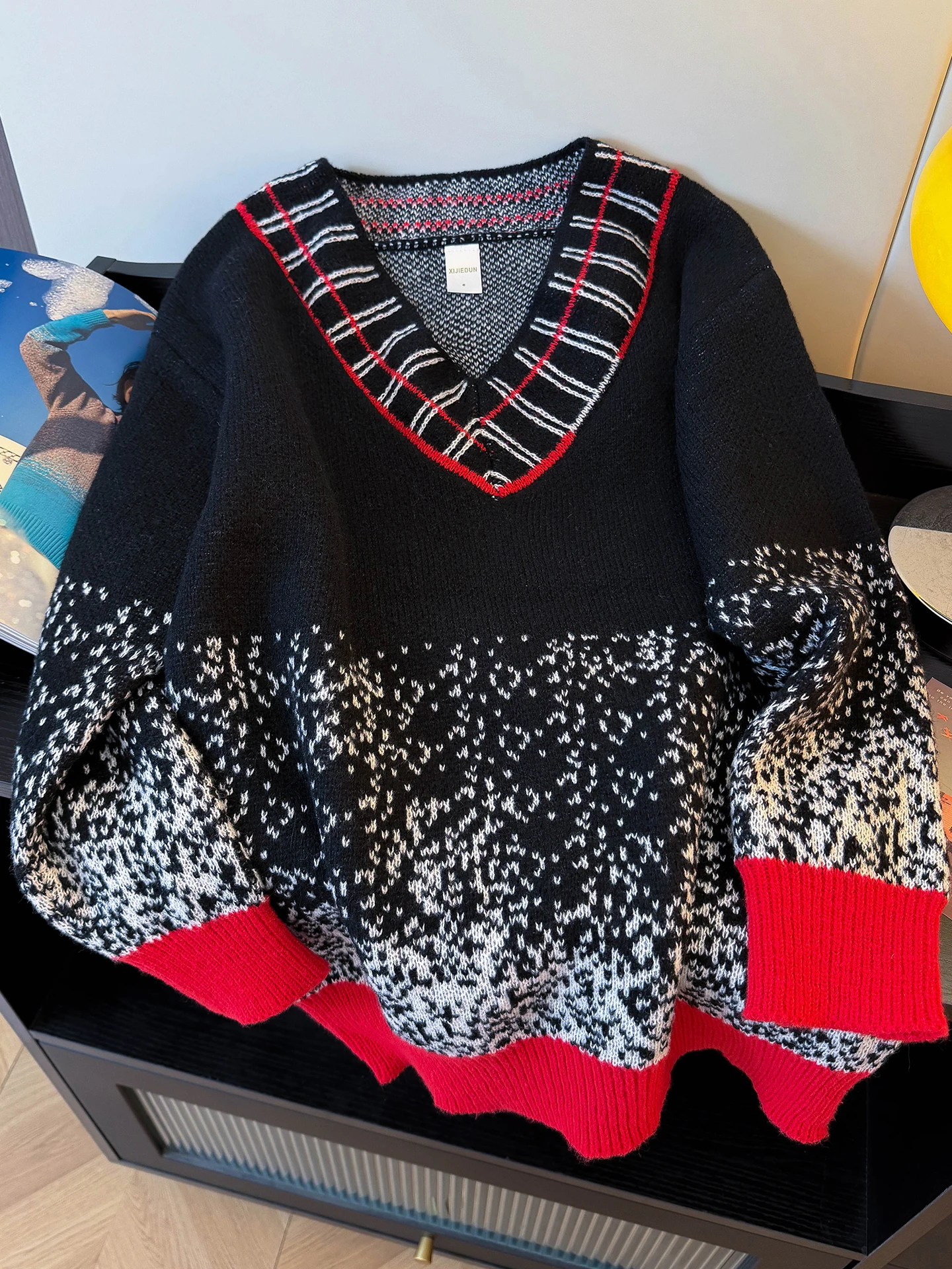 Мужской свитер с V-образным вырезом, утепленный, в стиле ретро, с цветовыми блоками, для подростков, спортивный, вязаный, для средней школы
Мужской свитер с V-образным вырезом, утепленный, в стиле ретро, с цветовыми блоками, для подростков, спортивный, вязаный, для средней школы