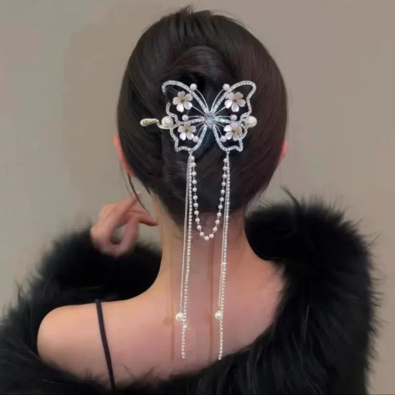Fashion Butterfly Pearl Tassel Hair Claw Rhinestone Clip Korean Simple Shark Ponytail Crab Clip Hair Accessories for Girls Gifts
Fashion Butterfly Pearl Tassel Hair Claw Rhinestone Clip Korean Simple Shark Ponytail Crab Clip Hair Accessories for Girls Gifts