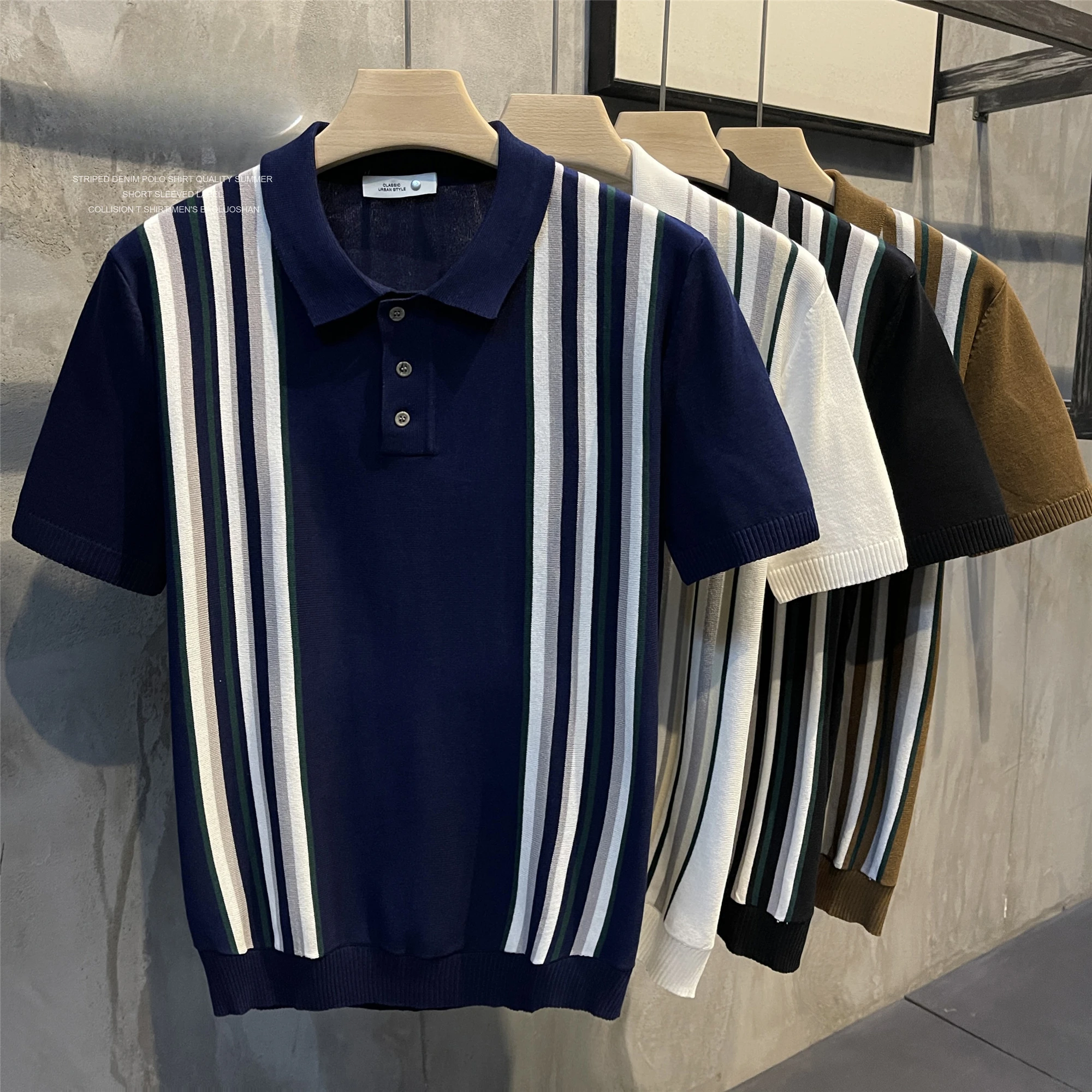 2024 Men's Short-Sleeved Striped Light Board Solid Color Lapel Knitted Sweater Top Polo Shirt Business Casual Man Shirt B84
2024 Men's Short-Sleeved Striped Light Board Solid Color Lapel Knitted Sweater Top Polo Shirt Business Casual Man Shirt B84