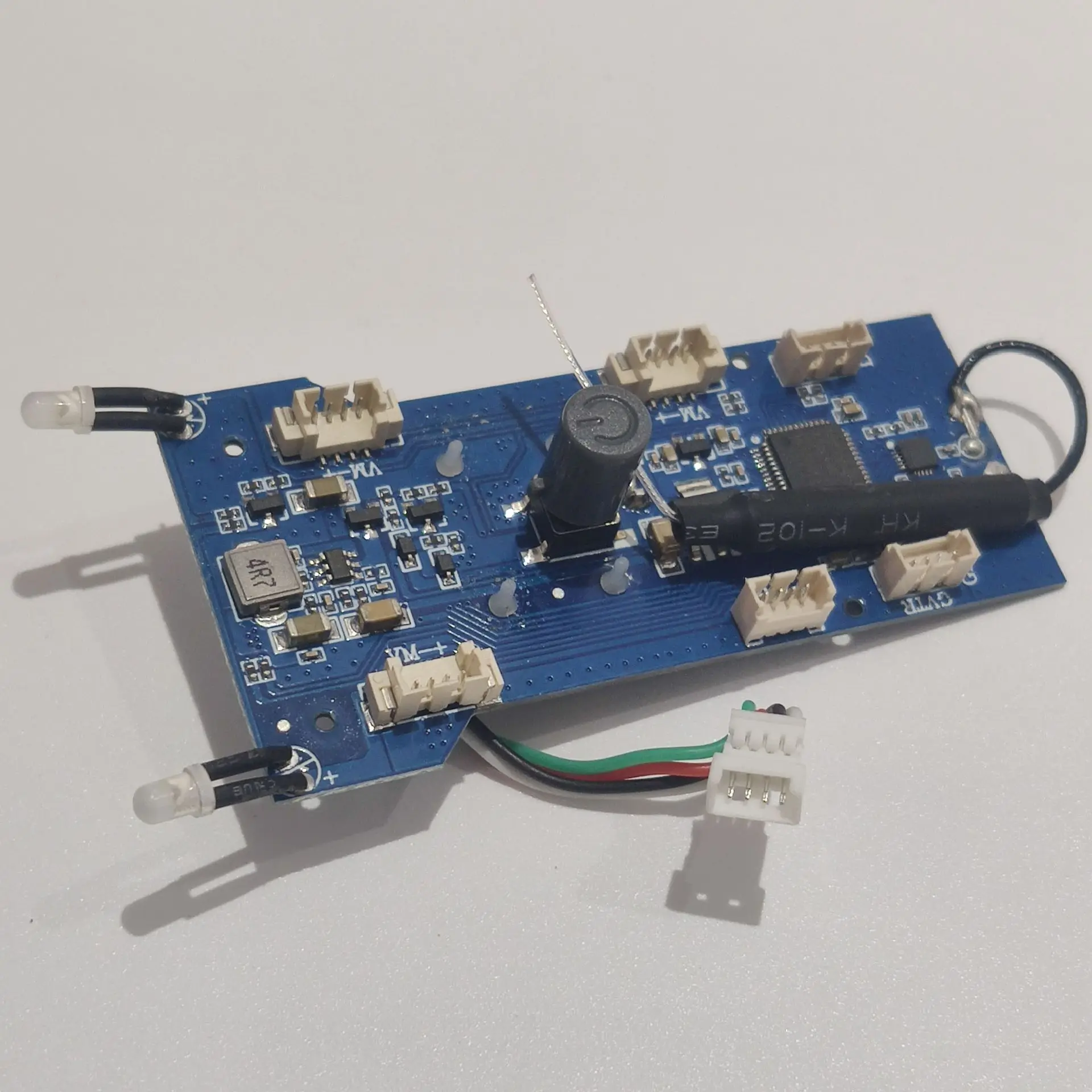 4DRC Drone Main Board Replacement Spare Parts Receiving Board Accessories for F9 Drone 4D-F9 Foldable Brushless Dron Receiver
4DRC Drone Main Board Replacement Spare Parts Receiving Board Accessories for F9 Drone 4D-F9 Foldable Brushless Dron Receiver