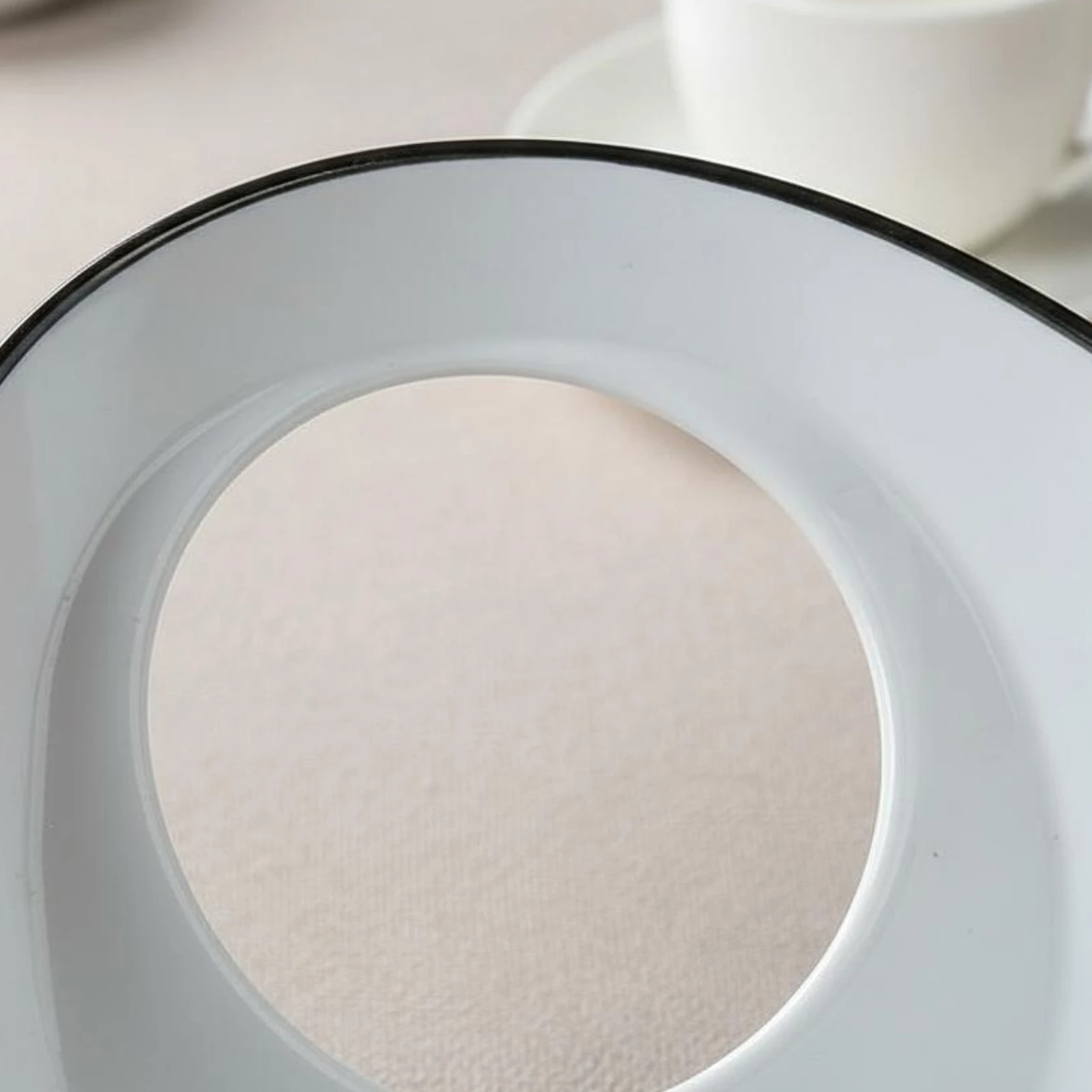 Melamine Plate Food Presentation Imitation Porcelain Plate Serving Platter Easy to Clean Tableware Stackable for Dining Table
Melamine Plate Food Presentation Imitation Porcelain Plate Serving Platter Easy to Clean Tableware Stackable for Dining Table