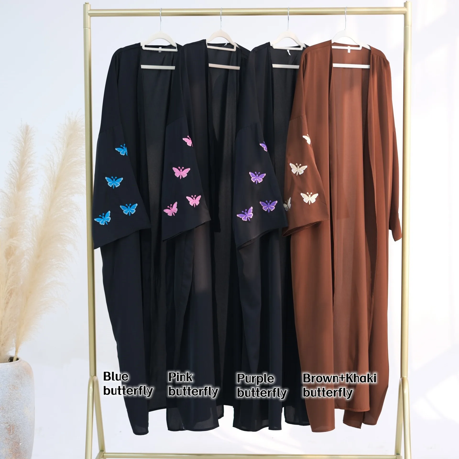 Женский кафтан-кардиган Ид Абая с вышивкой бабочки, мусульманский кафтан, арабский длинный халат, Vestidos Largos Abayas, вечерние кафтан 2026
Женский кафтан-кардиган Ид Абая с вышивкой бабочки, мусульманский кафтан, арабский длинный халат, Vestidos Largos Abayas, вечерние кафтан 2026