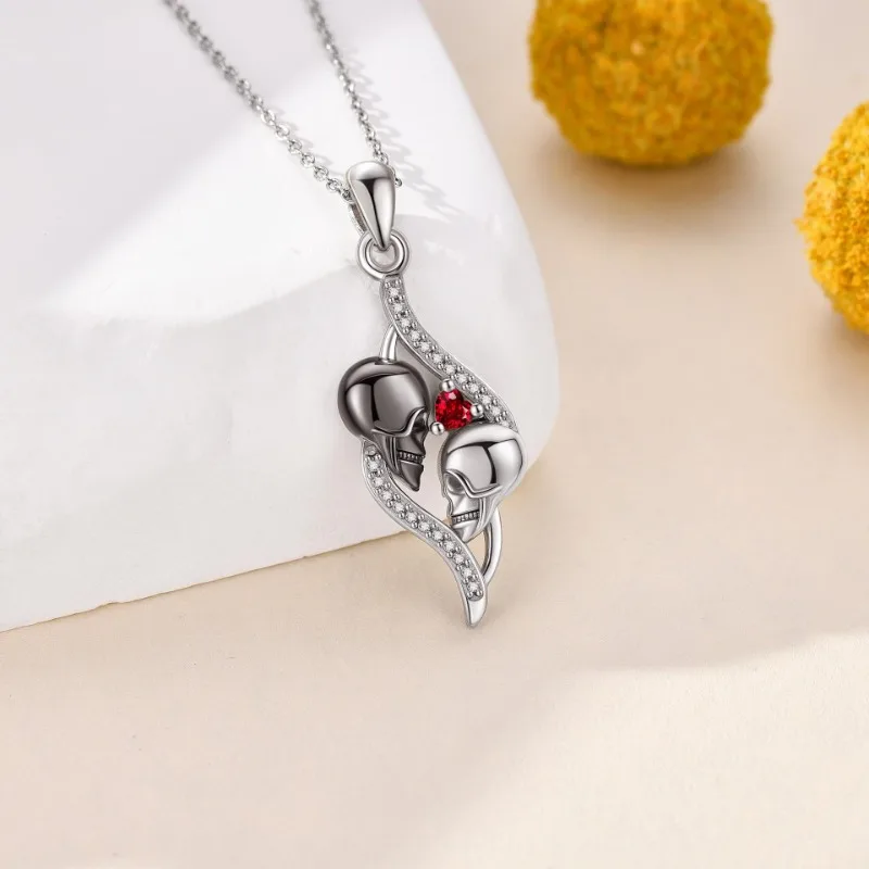 Couple hug kiss skull pendant valentine necklace love collarbone chain halloween necklace
Couple hug kiss skull pendant valentine necklace love collarbone chain halloween necklace