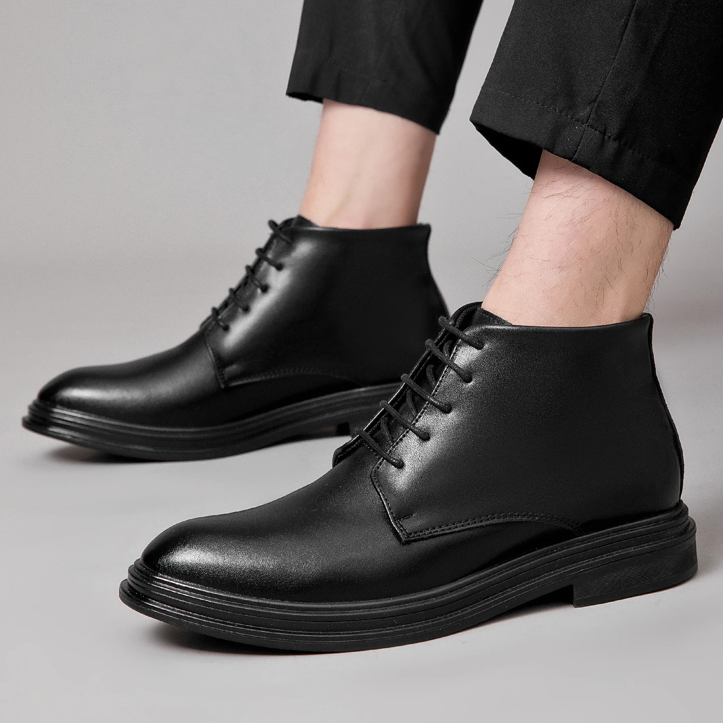 Retro American Style Men 2026 Fall Winter Business Boots Ankle Boots Vintage Casual Formal Shoes Oxfords Leather Boots for Men
Retro American Style Men 2026 Fall Winter Business Boots Ankle Boots Vintage Casual Formal Shoes Oxfords Leather Boots for Men