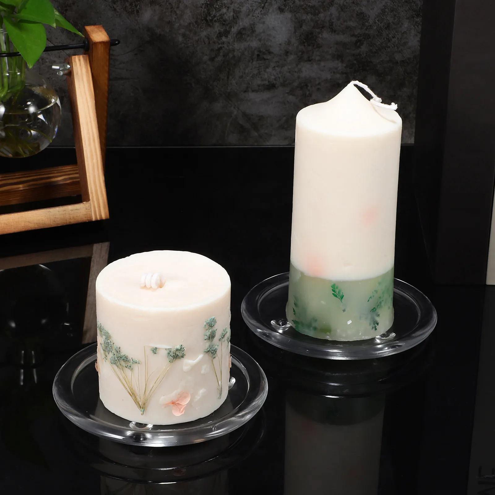 2Pcs Scented Plate Glass Holder Tray 10Cm Elegant Simple Design for Jar Candles Tea Light Candles Home Decor
2Pcs Scented Plate Glass Holder Tray 10Cm Elegant Simple Design for Jar Candles Tea Light Candles Home Decor