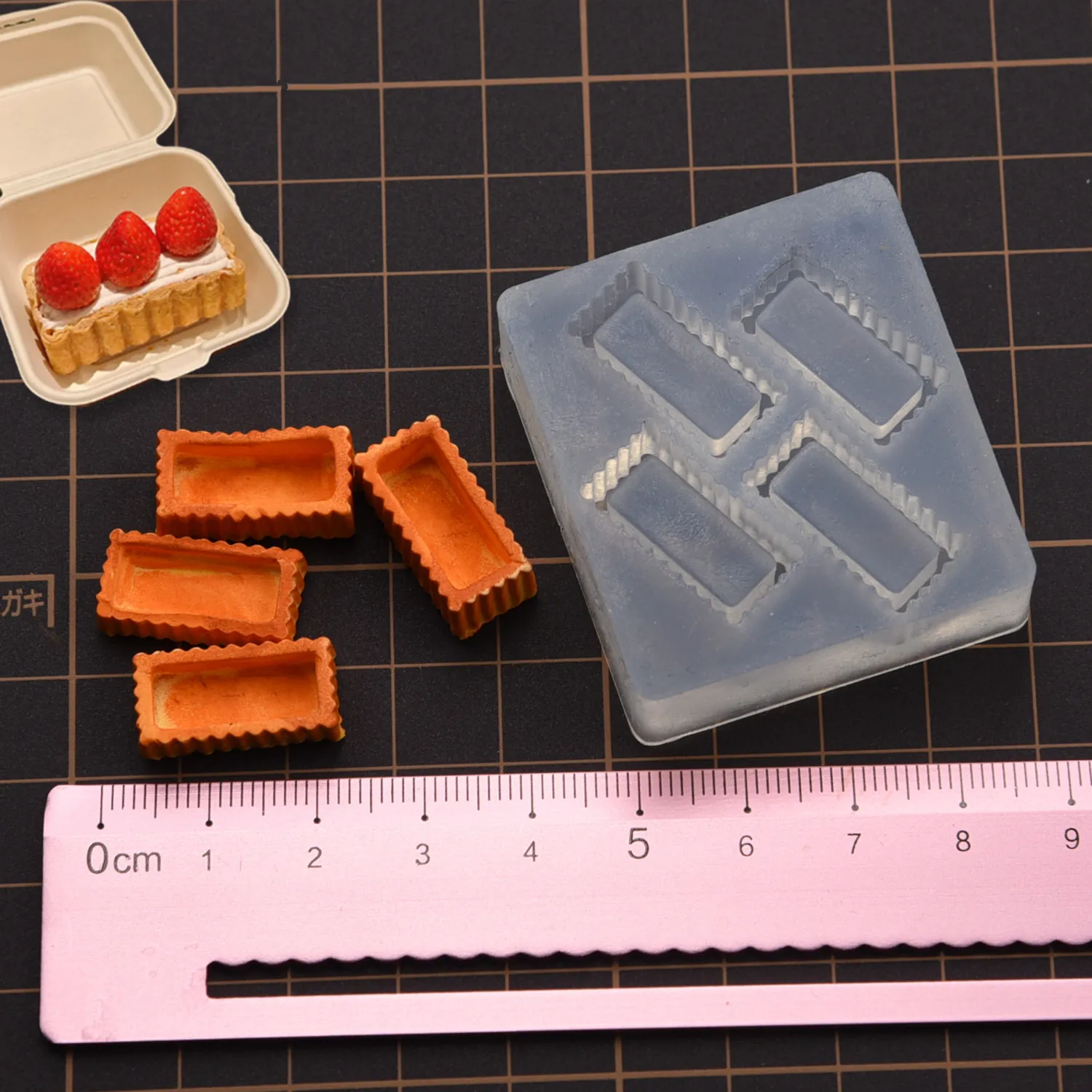 Minature Square Strawberry Cake Based Silicone Mold Doll House Food Toy DIY Molds
Minature Square Strawberry Cake Based Silicone Mold Doll House Food Toy DIY Molds