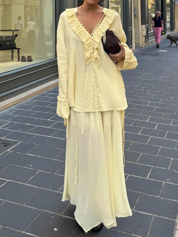 HH Elegant Women Chiffo Shirt Set Summer Long Sleeves Tierred Decoration Lace-Up V-Neck Blouse+Elastic Waist Midi Skirt
HH Elegant Women Chiffo Shirt Set Summer Long Sleeves Tierred Decoration Lace-Up V-Neck Blouse+Elastic Waist Midi Skirt