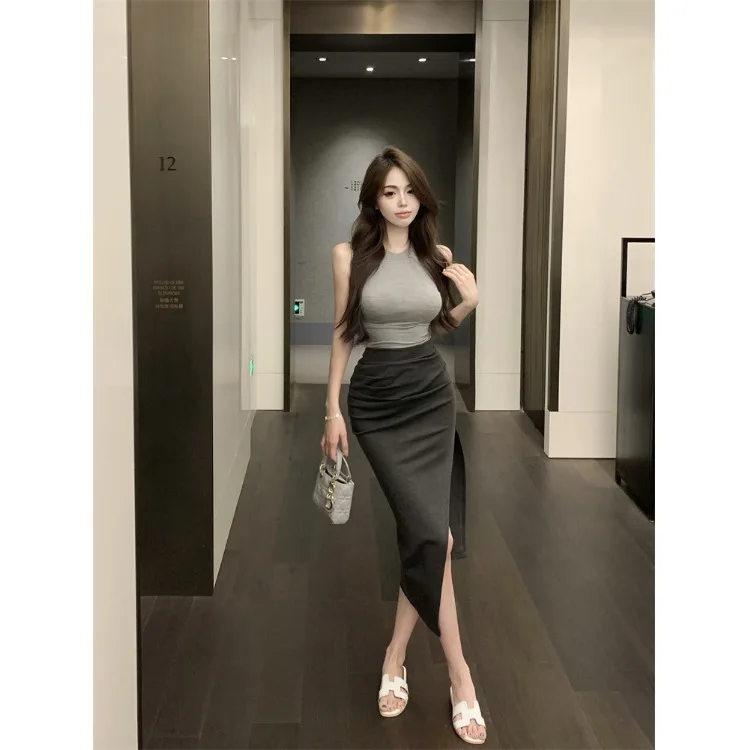 Gray Vest High Waist Split Long Skirt Two Piece Set Sleeveless Korean Drama Main Character Clothing Summer 2026 Women's Fashion
Gray Vest High Waist Split Long Skirt Two Piece Set Sleeveless Korean Drama Main Character Clothing Summer 2026 Women's Fashion