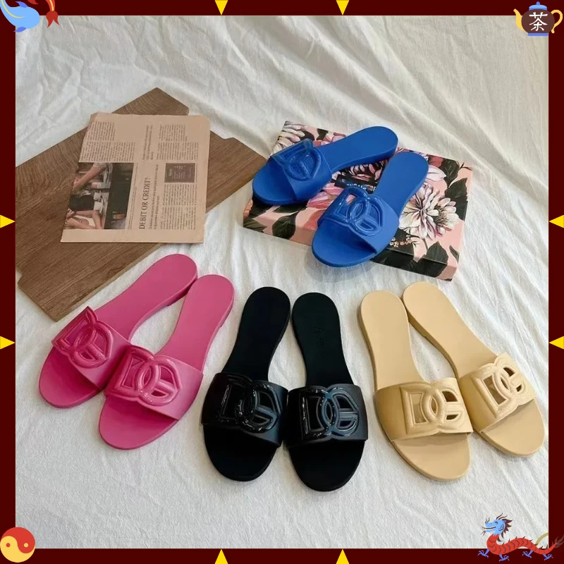 Women's Slippers New Summer Thick sandals One-word Toe Flat Beach Jelly Women's Shoes Large Size
Women's Slippers New Summer Thick sandals One-word Toe Flat Beach Jelly Women's Shoes Large Size