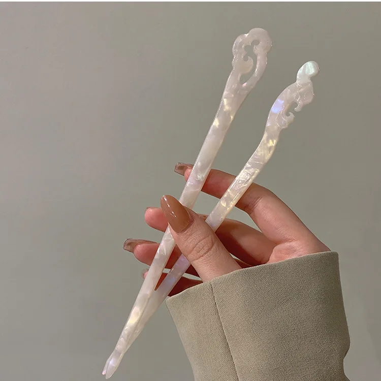 White Acetate Hair Stick Simple Modern Hair Fork for Hanfu Updo Summer Hair Accessory Women
White Acetate Hair Stick Simple Modern Hair Fork for Hanfu Updo Summer Hair Accessory Women