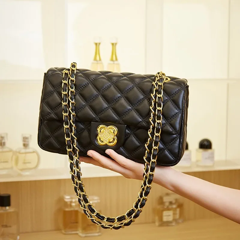 Trendy Design Diamond Lattice Shoulder Tote Handbags and Purses Women Crossbody Bags New Soft Vegan Leather Messenger Bag
Trendy Design Diamond Lattice Shoulder Tote Handbags and Purses Women Crossbody Bags New Soft Vegan Leather Messenger Bag