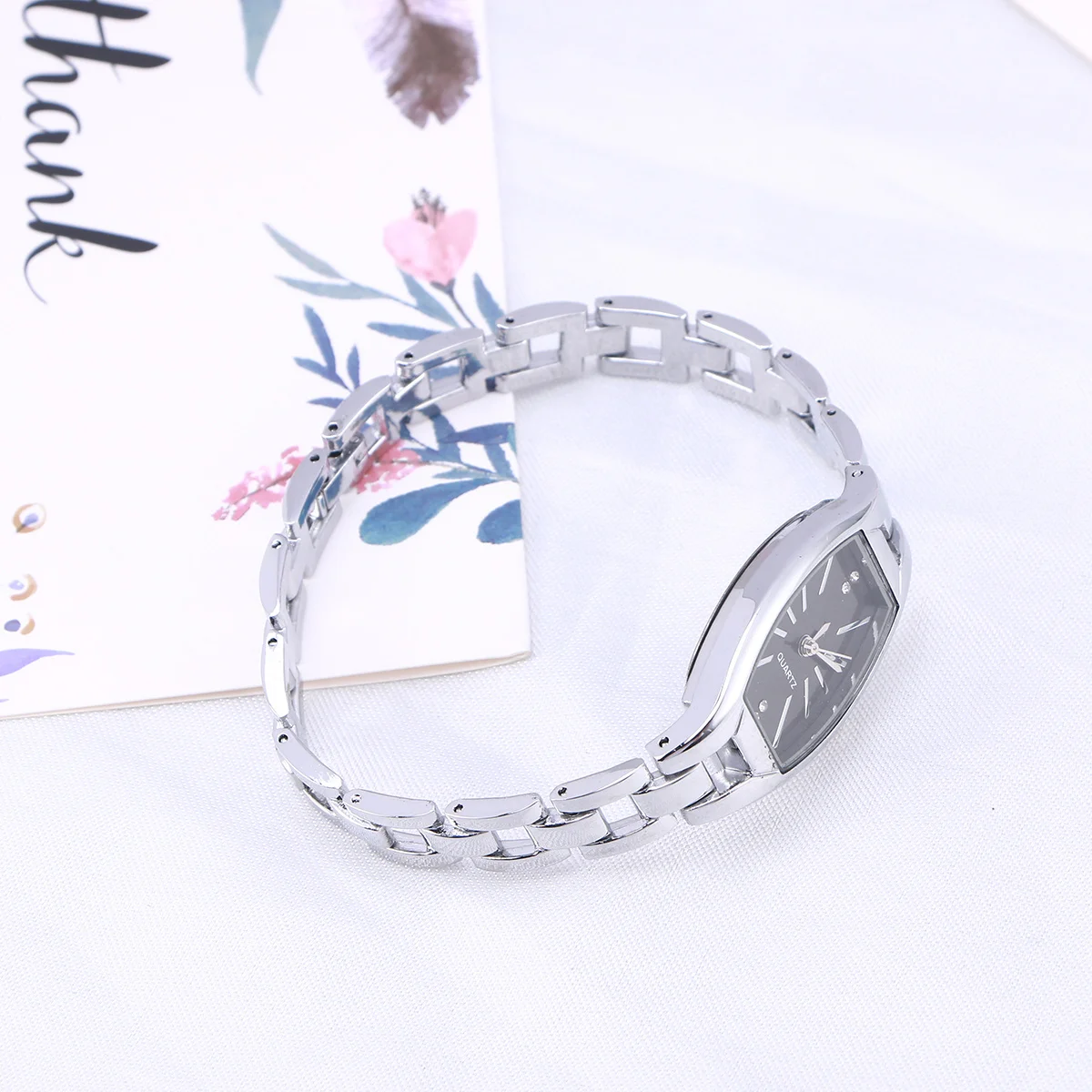 Silver Black-Faced Noble Quartz Watch Elegant Simple Design Wristwatch Perfect Gift for Ladies Business Quartz Watch
Silver Black-Faced Noble Quartz Watch Elegant Simple Design Wristwatch Perfect Gift for Ladies Business Quartz Watch