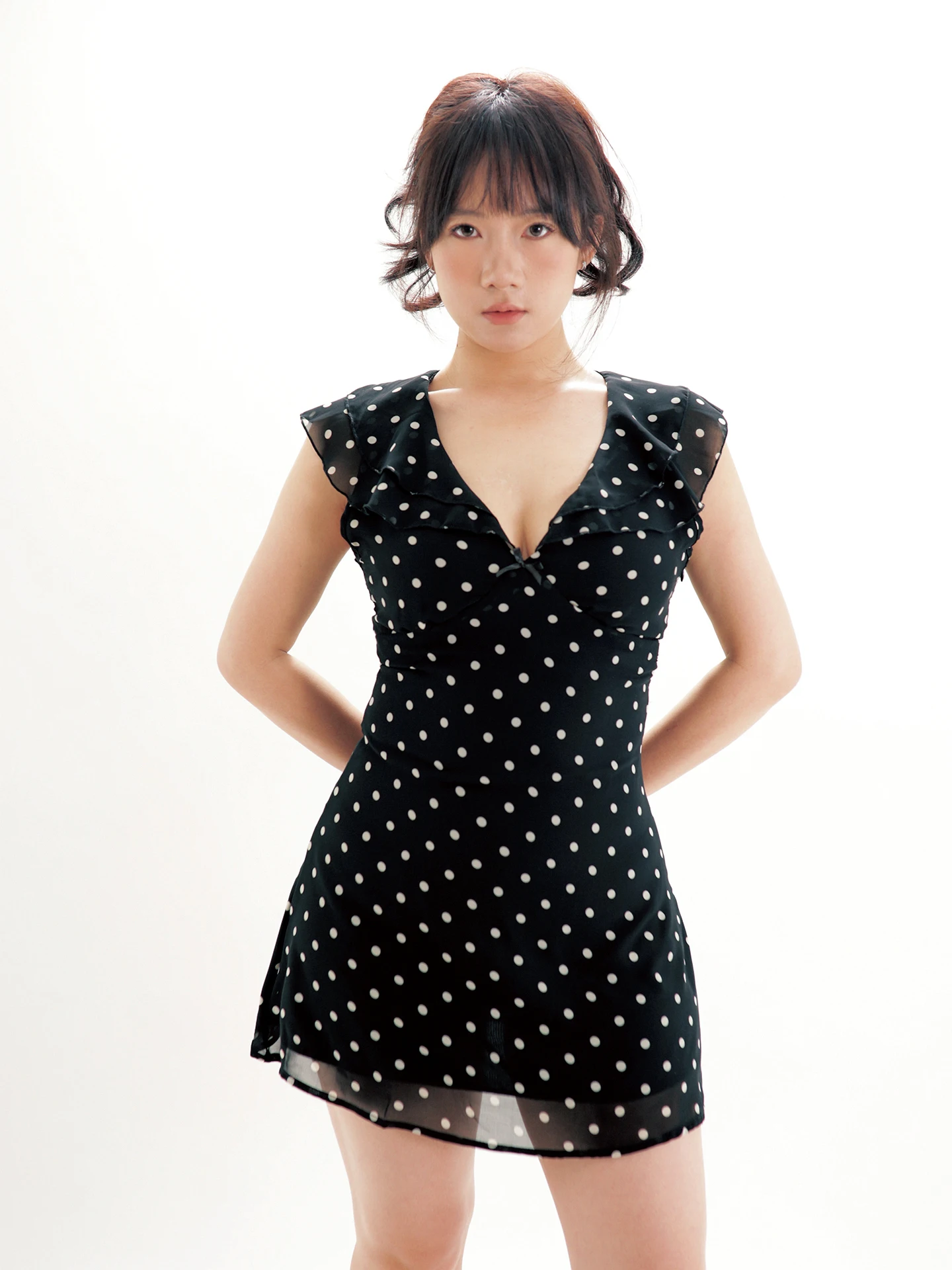Black Polka Dot Print Double Layer Ruffle Collar High Waist Dress Vintage Style a Line Skirt Polyester Fiber Zipper Closure S...
Black Polka Dot Print Double Layer Ruffle Collar High Waist Dress Vintage Style a Line Skirt Polyester Fiber Zipper Closure S...